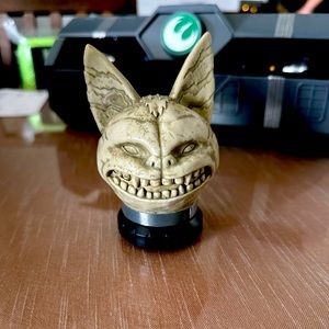 Disney Parks Galaxy’s Edge Lightsaber Pommel Hilt Creature Carving LOTH CAT
